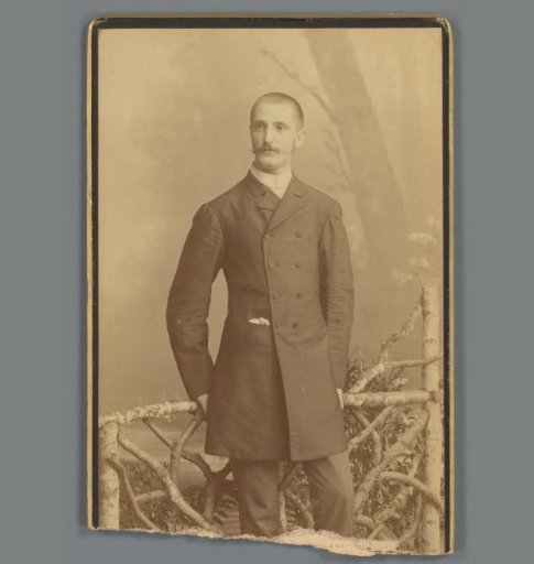 Portrait of an unknown man, possibly a member of the Onnen-van den Berg family