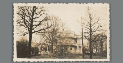 View of a detached house