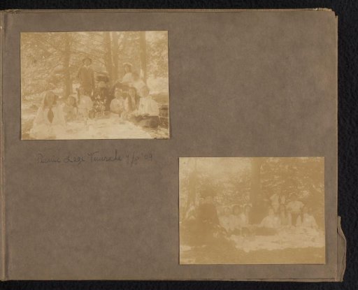 Two group portraits of the Onnen family at a picnic in Lage Vuursche