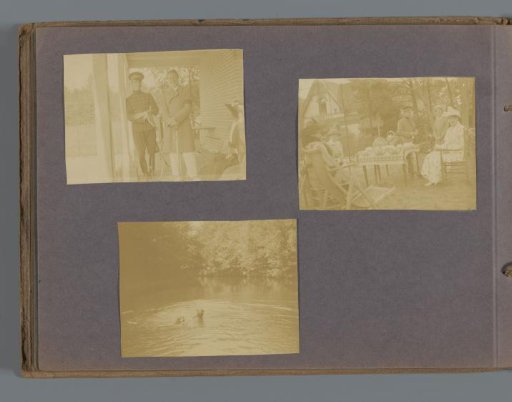 Friends or family of the Onnen-van den Berg family, outdoors by a house