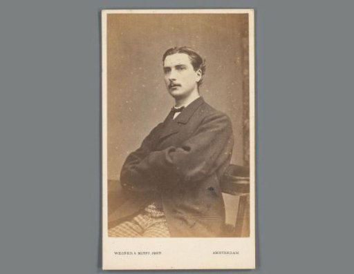 Portrait of an unknown man from the family and circle of Eugene van Delden and Belle van Delden-Denninghof Stelling