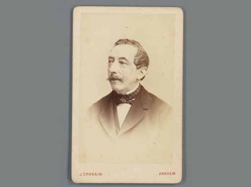 Portrait of an unknown man from the family and circle of Eugene van Delden and Belle van Delden-Denninghof Stelling