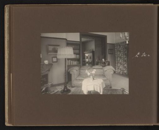 Interior of the residence of Johanna (Hans) de Jong and Frederik (Frits) Stokhuyzen at Leidsestraatweg 36 in Oegstgeest