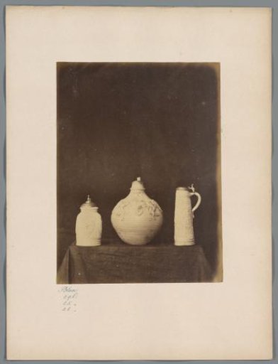 Three earthenware vases, one with a handle, from the collection of W. de Weckherlin