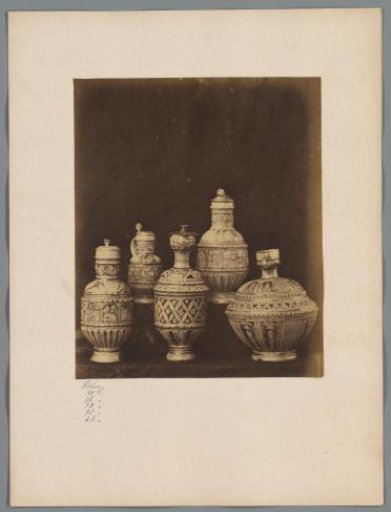 Five earthenware vases from the collection of W. de Weckherlin