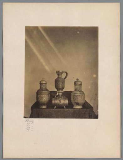 Four earthenware vases from the collection of W. de Weckherlin