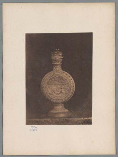 Earthenware vase with handle from the collection of W. de Weckherlin