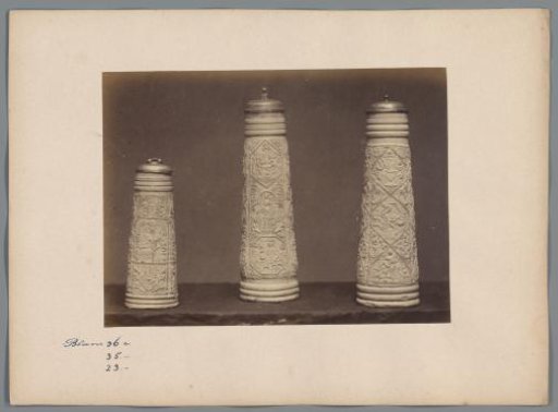 Three earthenware vases from the collection of W. de Weckherlin