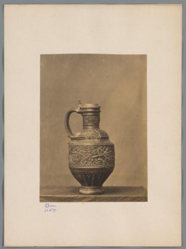Earthenware vase from the collection of W. de Weckherlin