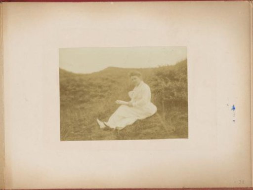 Portrait of Mrs. Aalbersberg in the dunes