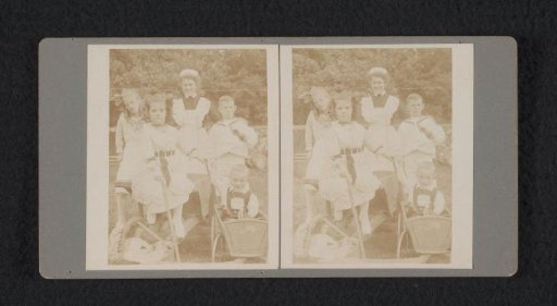 Portrait of Rie, Jane, Hen, and Jan Suyver with an Unknown Woman in a Garden