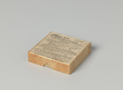 Box for glass plates by Wellington & Ward