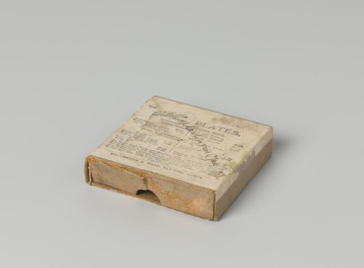 Box for glass plates by Wellington & Ward