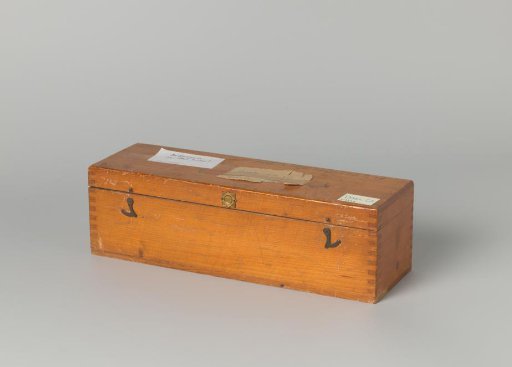 Box for Capi for storing 50 photographic glass plates