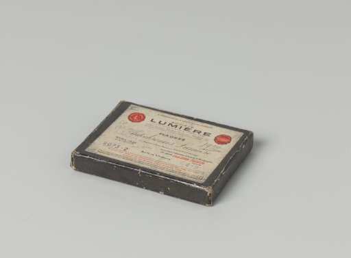 Box for autochromes of Lumière