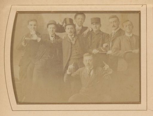Group photo of students, including François Buys second from the right, with Evert Verschuyl and Anton Buys next to him