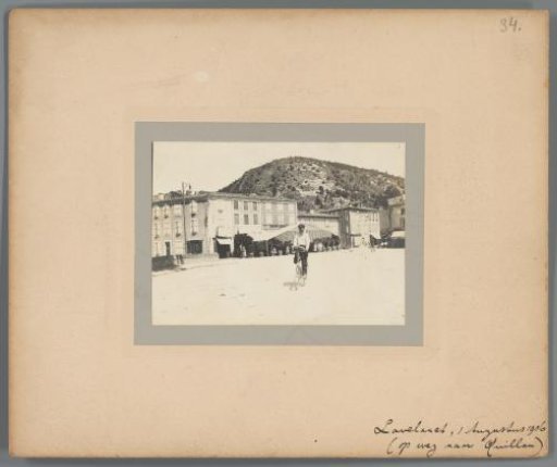 Cyclist on a square, Lavelanet