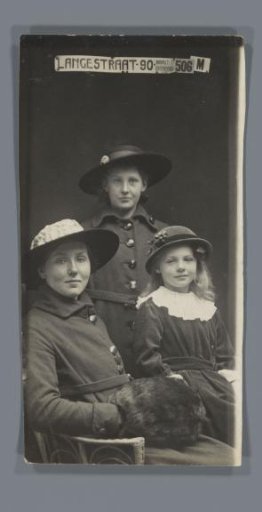Portrait of two women and a girl