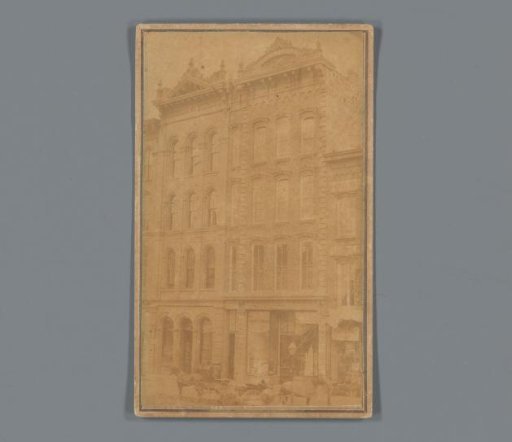 Advertisement for confectionery by S. J. Mathews with view of the shop in New York