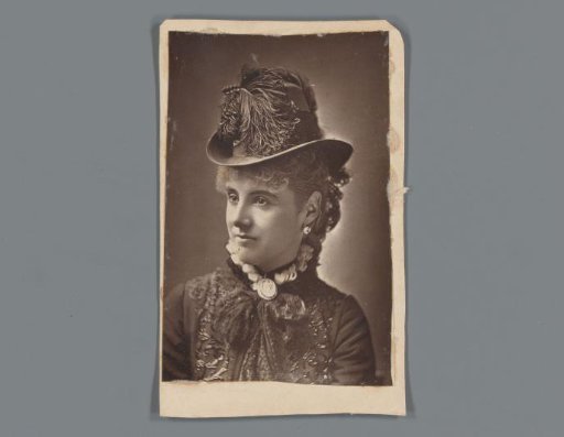 Portrait of Adelaide Neilson, advertisement for piano dealer Francis Hodges in Clifton