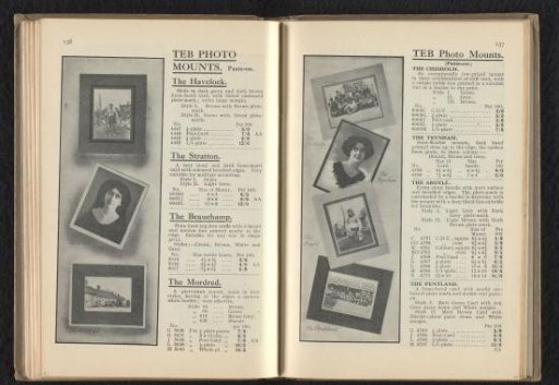 Passe-partouts for photographs
