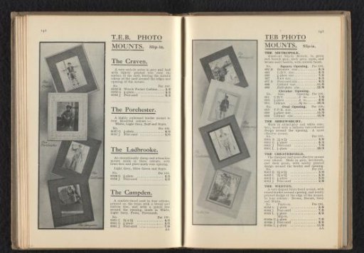 Passe-partouts for photographs