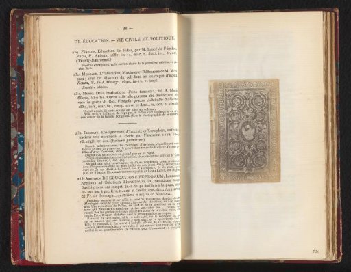 Photographic reproduction of the book cover of Mutio from 1589