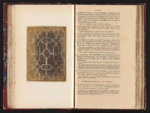 Photographic reproduction of the book cover of Libro dei Segreti et di Famiglia by Lorenzo de Medici from the sixteenth century