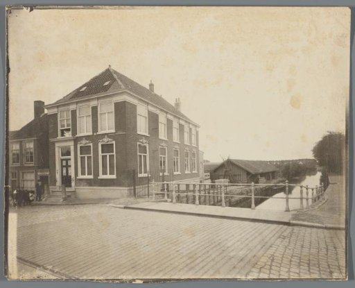 Houses of the family (F.A.Th.) Delprat and family Maris