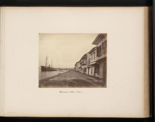 Quay with houses at the harbour of Makassar