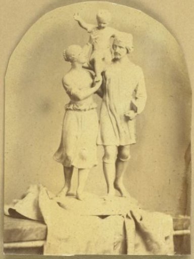 Statuette of a couple with child