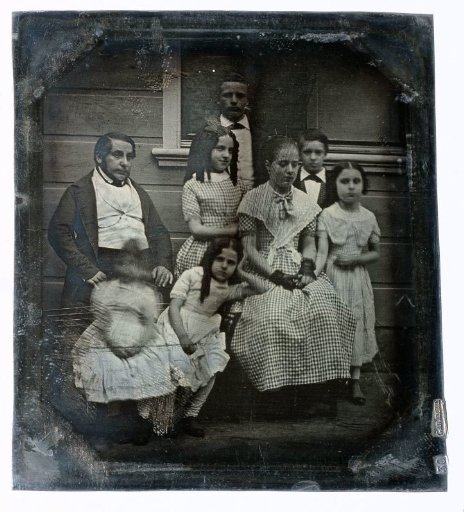 Group portrait of members of the Asser and Oppenheim families