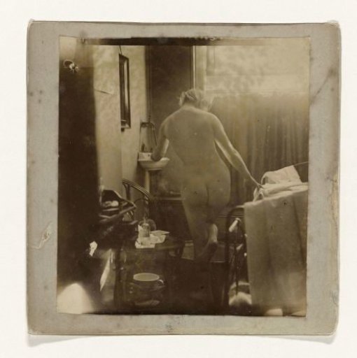 Marie Jordan, Nude