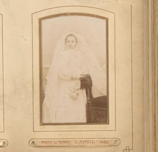 Portrait of a woman in a wedding dress