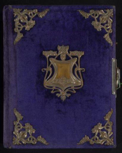 Photo album with 43 photos, probably French