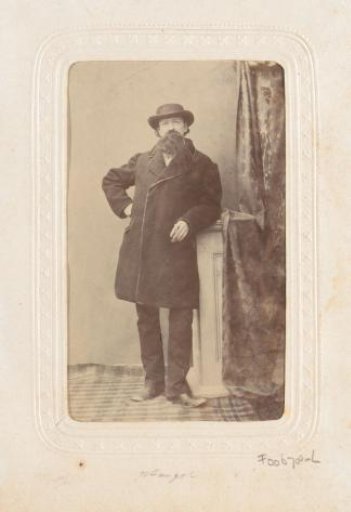 Portrait of a man with hat and beard