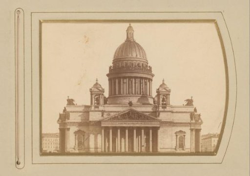View of the Isaac Cathedral in St. Petersburg