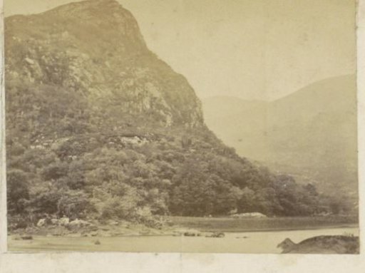 Berglandschap met een rivier in Engeland