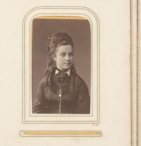 Portrait of an actress, identified as Agnes Wedberg