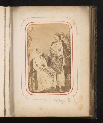 Portrait of two women in Romanian traditional dress