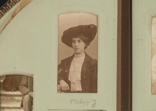 Portrait of a woman with a large hat