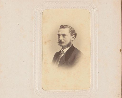 Portrait of a man, inscribed as De Vries van Heyst
