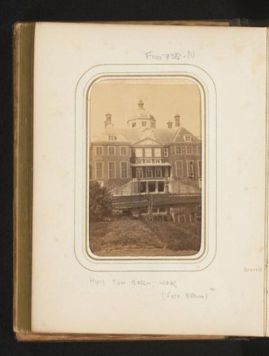 View of the Huis ten Bosch Palace