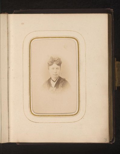 Portrait of a woman, designated as Louise