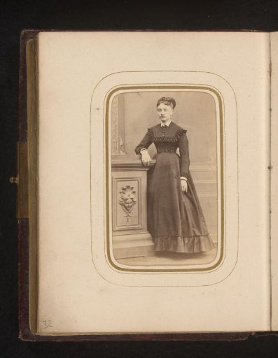 Portrait of a standing woman