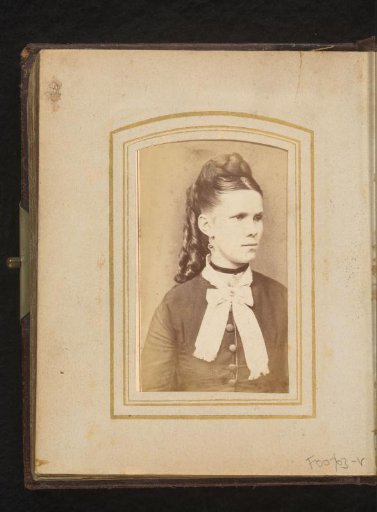 Portrait of a woman with a necklace