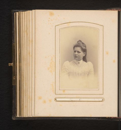 Portrait of a young woman