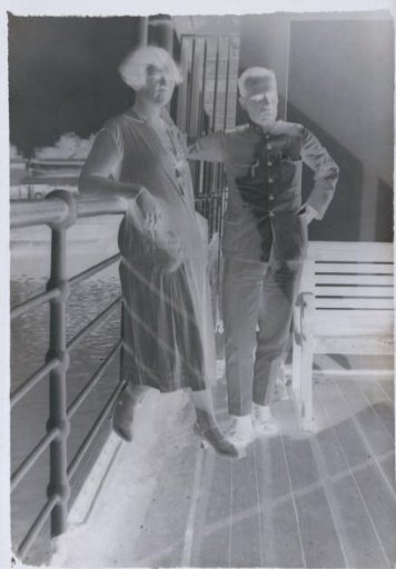 The Proost family aboard the ss. Sloet