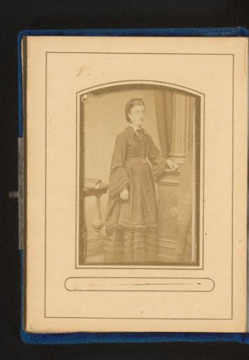 Portrait of a standing woman