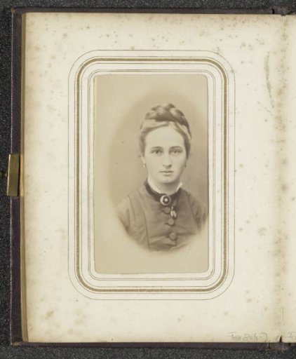 Portrait of a woman with plaited hair